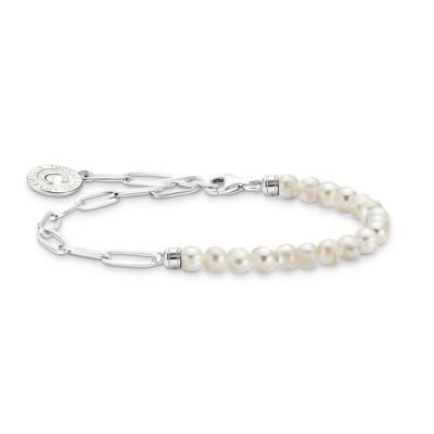 Charm-Armband mit weißen Perlen und Kettengliedern Silber